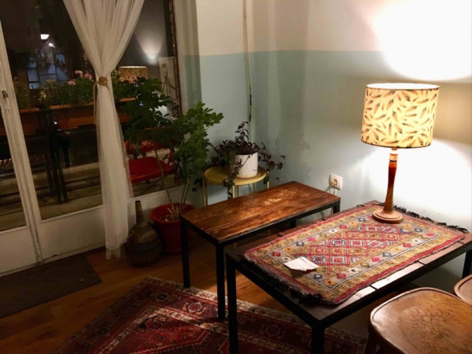 بریم به سوی قهوه و کتاب فرهنگی و هنری