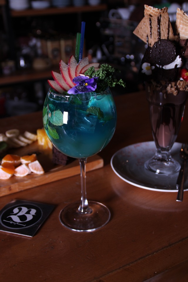 کافه گردی سرگرمی و تفریحی